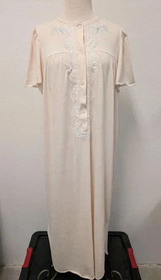 Vintage Miss Elaine Baby Pink Floral Embroidered Lace Trim Nightgown sz M Mumu - Image 1 of 4