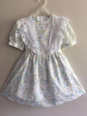 This beautiful dress by Kitty, Dream Dress size 8. fully lined - Image 1 of 4