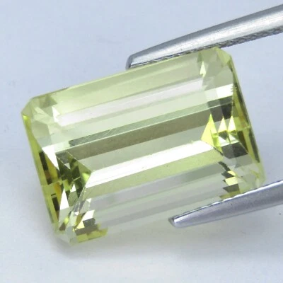 10.37Cts Stunning Natural Unheated Scapolite 15.5x10.8mm Emerald Cut Gemstone - Image 1 of 4