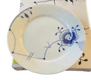 Royal Copenhagen Mega Blue Fluted Salad Plate #622 22cm - Picture 1 of 6