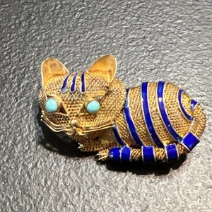Vtg. Cat Blue Enamel /Turquoise Eyes/goldMesh Gold Over Sterling Silver Brooch - Picture 1 of 11