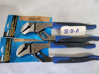 Lot of 2- Ideal Wireman 35-4430 10" Tongue and Groove Pliers - Image 1 of 3