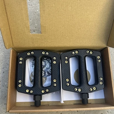 PEDALES DE BICICLETA ODYSSEY BMX JC PC NEGROS 9/16" JCPC CULT SUNDAY FIT OG PC Foto 1 de 4