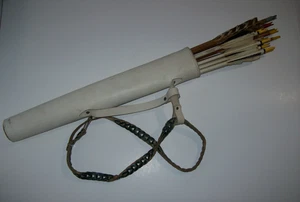 Vintage Lederpfeilköcher + Pfeile, Jugend - Bild 1 von 18