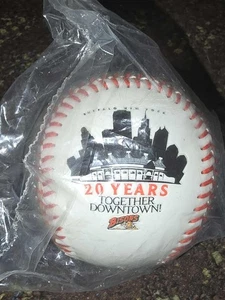 Neu im Karton Buffalo Bisons MiLB 2007 SGA Rawlings Baseball 20 Jahre Downtown Together - Bild 1 von 3