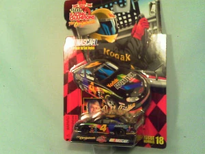 [G8] *NUEVO* Campeones de carreras de autos escala 1:64 #4 Bobby Hamilton 1999 - Imagen 1 de 3