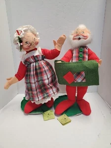 VTG Annalee Mobilitee Dolls Santa and Mrs Claus Plaid with Tags 1967 1968 18"  - Picture 1 of 17