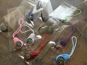 10 Stück Kompass Minikompass Schlüsselanhänger Anhänger Give-Away Sortiert #20 - Bild 1 von 1