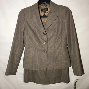 NWT Evan Picone Black Label October Taupe Skirt Suit Size 6 - Picture 1 of 6