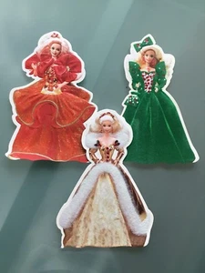 HOLIDAY Barbie TRIO SET di CARTE BARBIE VACANZE in piedi segno distintivo Mattel - Foto 1 di 5