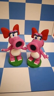 2009 Super Mario Chess Knight Birdo 2 Piece Parts Board Game Cake Cupcake Topper - Image 1 of 3