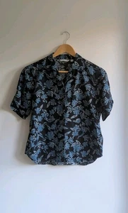 Uniqlo Short Sleeve Blouse – Size S – VGUC - Picture 1 of 7