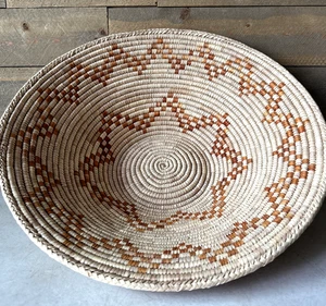 Vintage Middle Eastern Woven Basket Large Excellent Condition Deep Bedouin - Picture 1 of 10