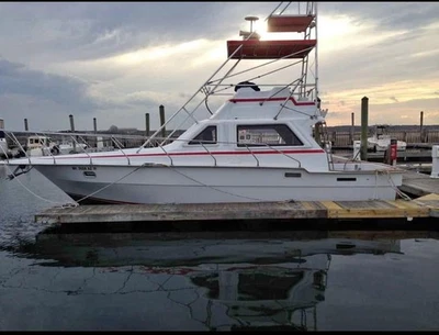 1997 Lacraft Sport Fish Cruiser 35' w/ Registration - Image 1 of 3