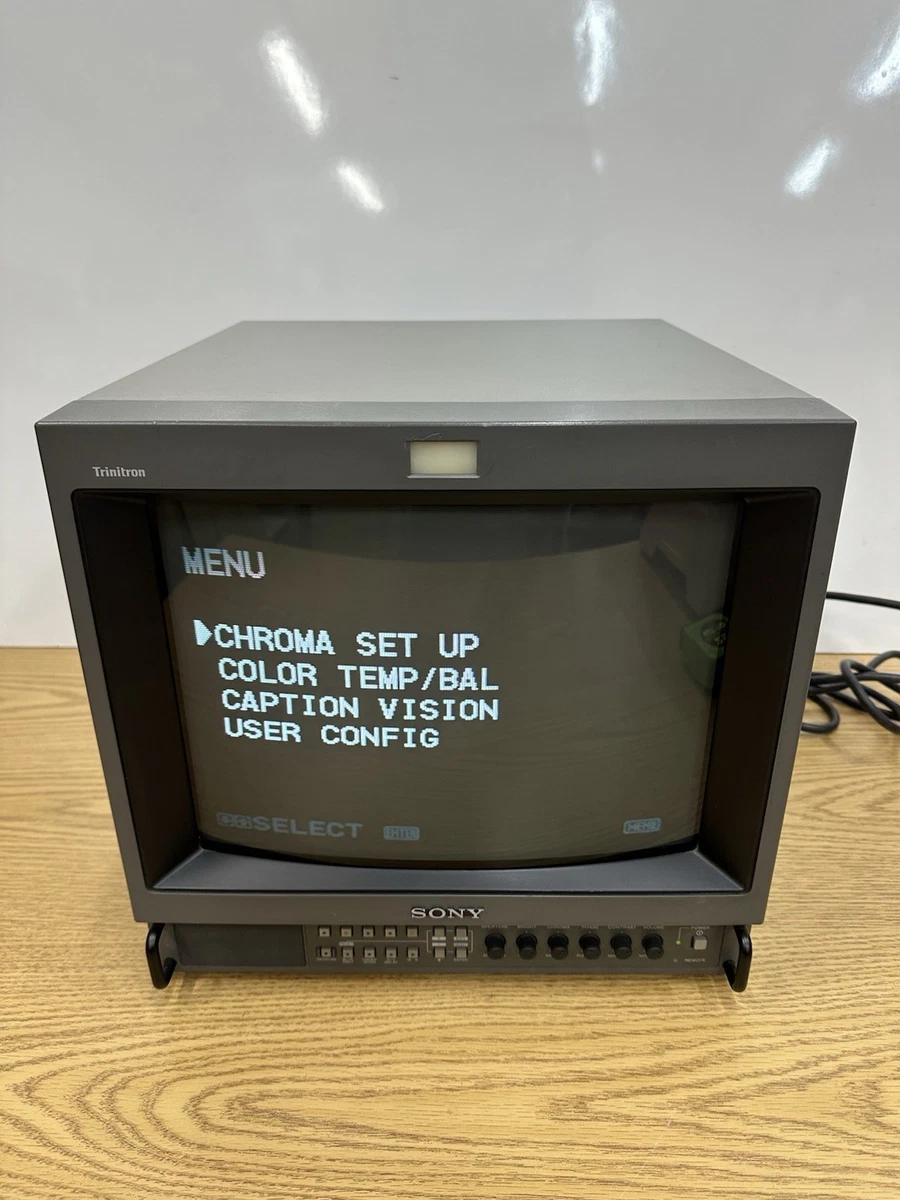SONY Trinitron モニター This portable Sony TV from 1982 has a futuristic aesthetic - YouTube