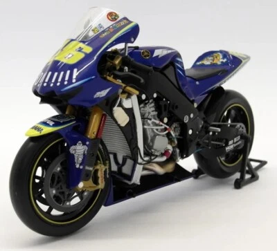 Minichamps 1/12 Scale Diecast 122 043046 Yamaha YZR-M1 Moto GP 2004 Rossi GO!!!! - Image 1 of 2