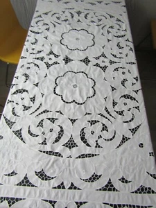 travail artisanal ancienne nappe en lin+ broderie madère excellent état 210X185 - Foto 1 di 6