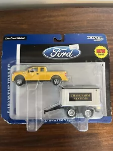1:64 Ertl Ford F-150 With Grain Pup Trailer - Picture 1 of 4