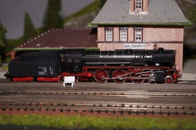 RF28/25] Arnold 0221 - Calibre N - DB - Locomotora de vapor 01 177 - Analógica - En caja Foto 1 de 4