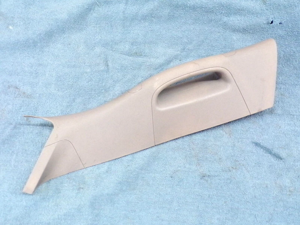Jeep Commander A Pillar Trim 2006 (conductor) 2006-2010 Foto 1 de 2