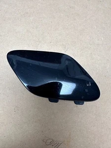 2014-2016 Mercedes E Class Front Bumper Tow Hook Cover Cap A2128852422 - Picture 1 of 5
