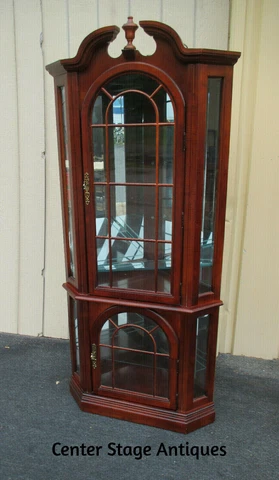 63220 PULASKI Furniture Mahogany  Corner China Cabinet Curio Cover
