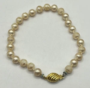 Marvella Vintage Signed 7" Faux Pearl Bracelet Gold-Tone Box Clasp - Please Read - Picture 1 of 9