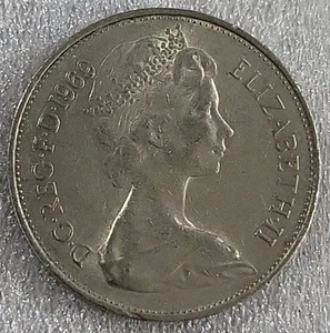 Great Britain 1969 - 10 New Pence - Elizabeth II *B755 - Picture 1 of 3