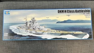 Trumpeter 05371 1:350 German DKM H-Class Battleship Model Kit - Picture 1 of 2