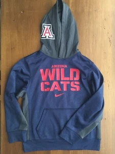 EUC NIKE Youth Kids Boys Girls M Therma Fit Pullover Hoodie U of AZ Wildcats M - Picture 1 of 3