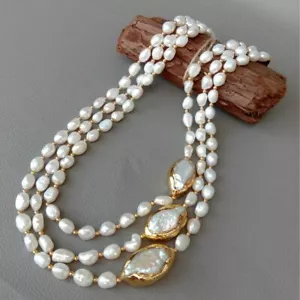 "Collar de perlas barrocas cultivadas de 3 filas conector enchapado en oro perla Keshi 20" - Imagen 1 de 4