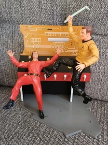 Diamond Select Star Trek Original Series Captain James T Kirk Action Figure Khan - Picture 1 of 20