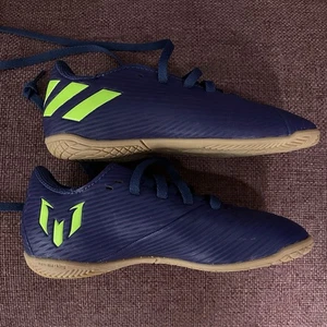 Adidas Nemeziz Messi 19.4 Hallen Fußballschuhe Kinder 12 blau grün EF1817 S150 - Bild 1 von 4