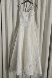 Oleg Cassini Wedding Dress Embroidered Sleeveless Beaded Straps Size 6 Ivory - Picture 1 of 18