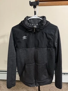 Umbro Young Boys Gray And Black Jacket Size XL 16-18 - Picture 1 of 4