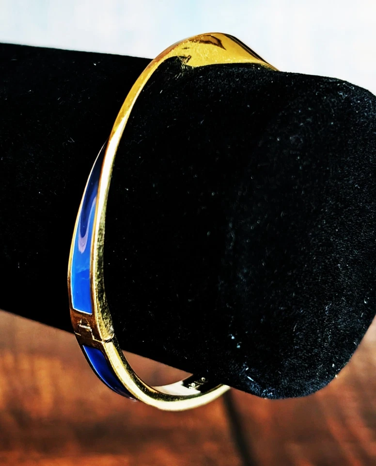 Brazalete bisagra esmalte Kate Spade New York Do The Twist Foto 1 de 4