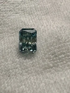 1 CT Radiant Cut Cyan Moissanite Stone - Picture 1 of 4
