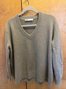 Zara Women’s 100% Cashmere Gray V Neck Sweater Small - Picture 1 of 4