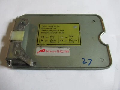 Puerta de gas combustible Porsche 928 S plateada 1980-1984 92800650800 Foto 1 de 4