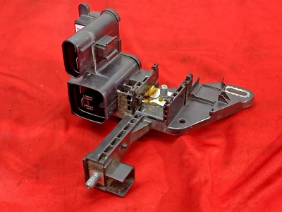 Distribuidor terminal base de ignição externa BMW F30 F32 F36 F80 F82 Series fabricante de equipamento original✅ - Imagem 1 de 4