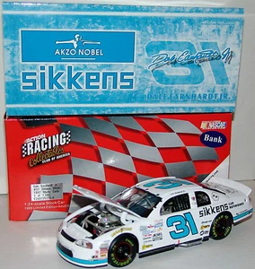 97 Dale Earnhardt Jr #31 Sikkens White 1:24 Action RCCA Limited Edition Bank - Picture 1 of 3