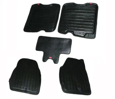 全新 前后地毯脚垫套装 黑色 适用于福特 Figo 汽车 AE — 第 1/4 张图片
