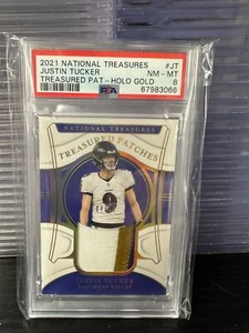 National Treasures 2021 Justin Tucker #TP-JT parche dorado holo/10 PSA 8 - Imagen 1 de 2