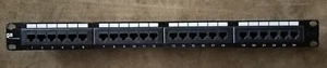 19" 1u Rack Mount 24 Port RJ-45 Ethernet Cat5e Patch Panel E157358 P24T-K11 - Picture 1 of 6