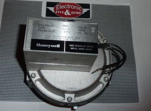 V48A2243 Honeywell 2"120V Gas Valve, 1# Max. OEM V48A2243 - Picture 1 of 3