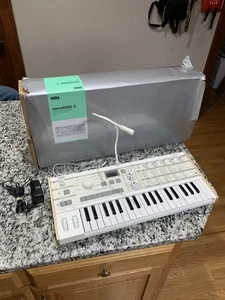 KORG microKORG S MK-1S with Condenser Microphone Tested Working Synthesizer - Picture 1 of 23