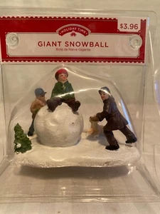 Holiday Time 3” The Giant Snowball.  Niños, perros, nieve. Estatuilla Pueblo de Navidad - Imagen 1 de 5