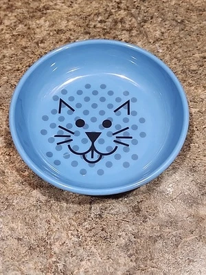 Plato antideslizante para gatos Ecoware 8 oz capacidad (5,25" D x 1,25" H) de Van Ness Foto 1 de 3