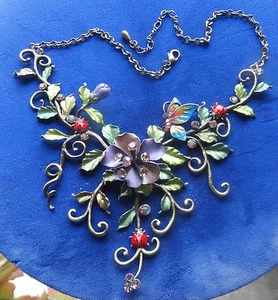 EMAILLE KÄFER BLUMEN SCHMETTERLING MARIENKÄFER HALSKETTE OHRRINGE DEMI PARURE 1960 FEINST - Bild 1 von 9