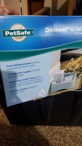 PetSafe Drinkwell 1/2 Gallon Pet Fountain for Cats & Dogs NEEDS POWER SUPPLY - Picture 1 of 9
